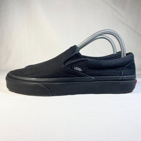 Vans Classic Slip-On Shoes – Black – Women’s Size 8 – Timeless Style - Picture 2 of 8